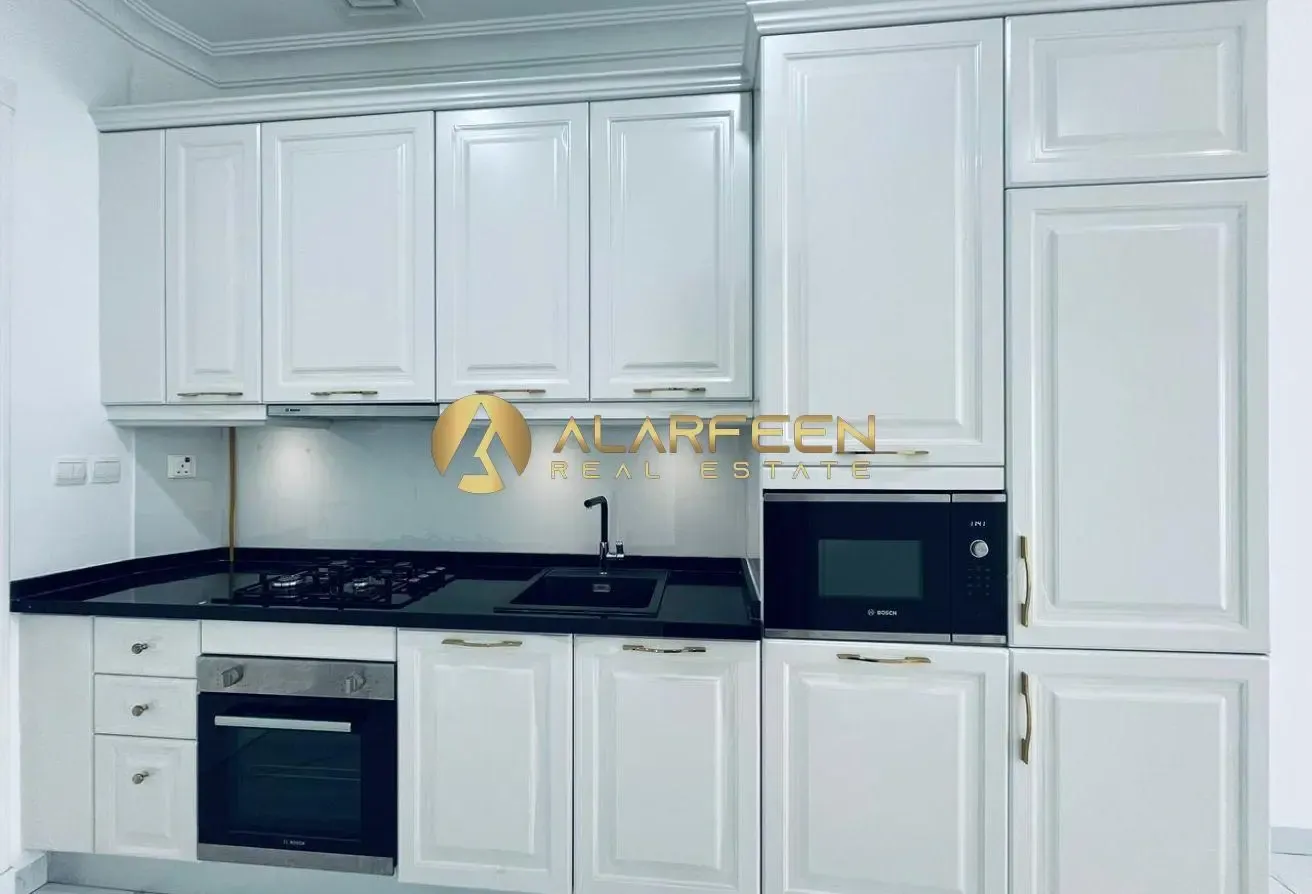 Spacious| Studio | Fully Fitted Kitchen|Grab Now