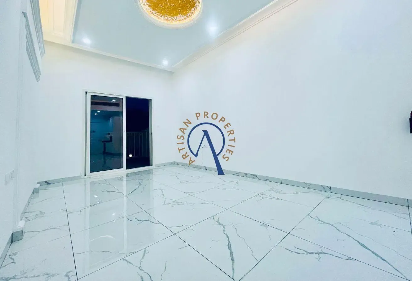 SPACIOUS | PRIME LOCATION | VACANT