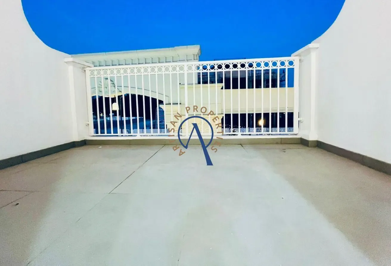 SPACIOUS | PRIME LOCATION | VACANT