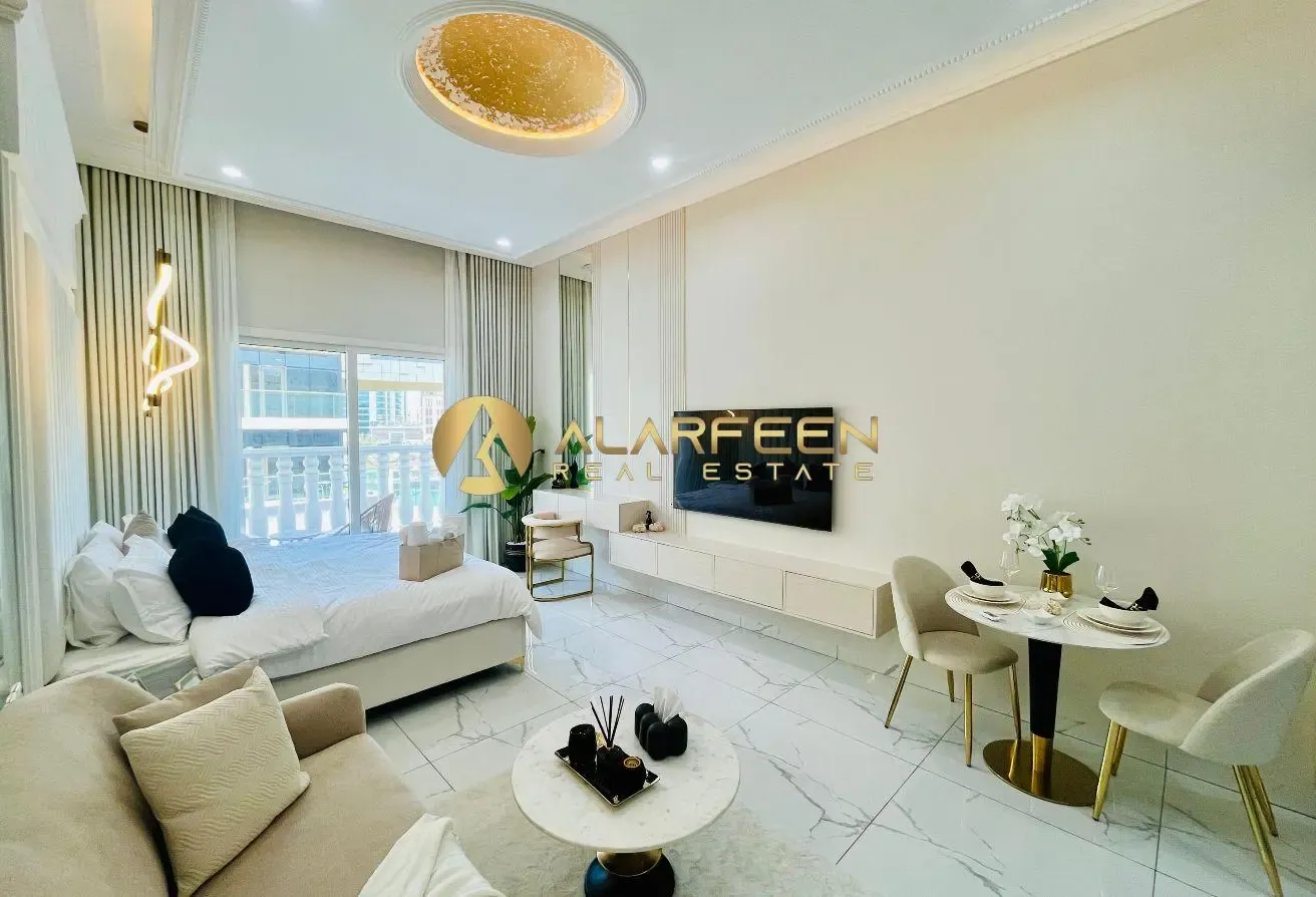 Fully upgraded | Studio | Vacant Apartment