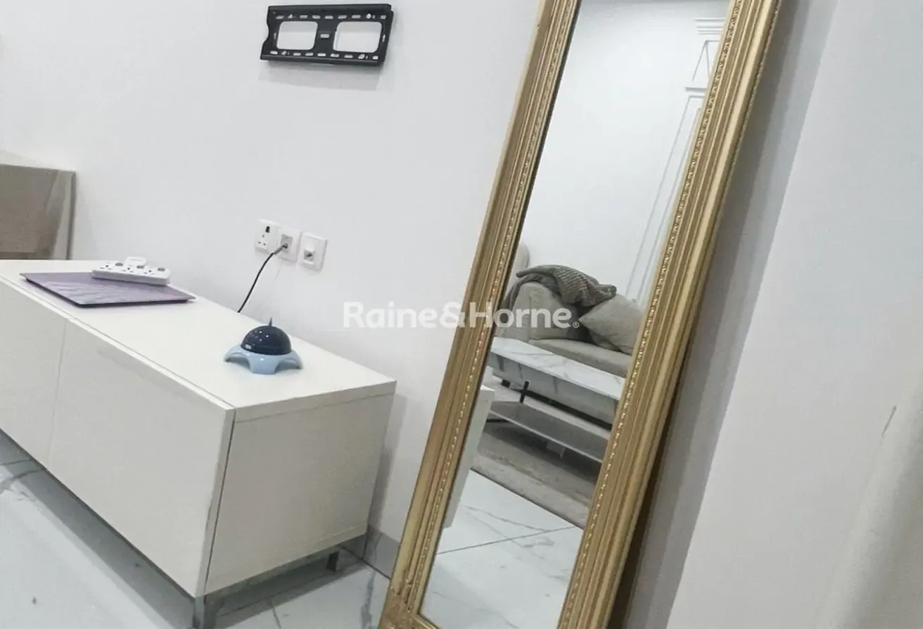 Furnished Studio I Move In Ready I Spacious