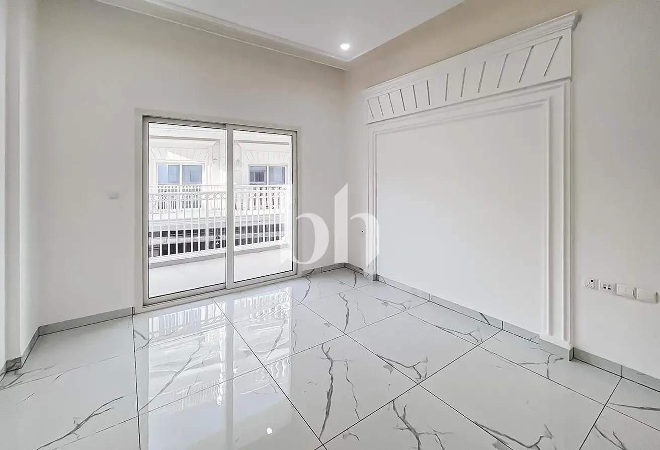 Unfurnished | Modern layout | Spacious