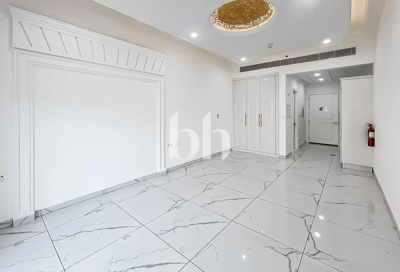 Unfurnished | Modern layout | Spacious