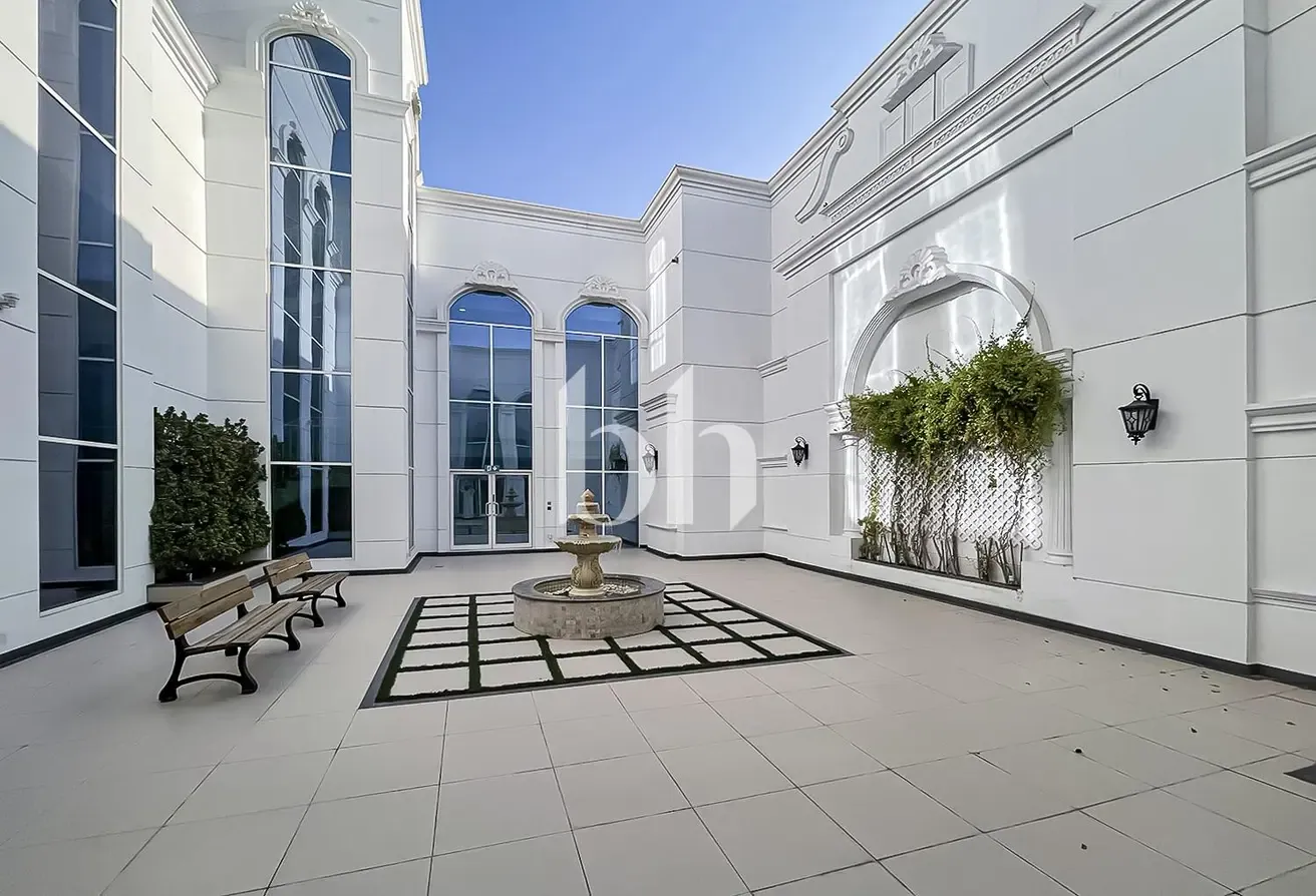 Unfurnished | Modern layout | Spacious