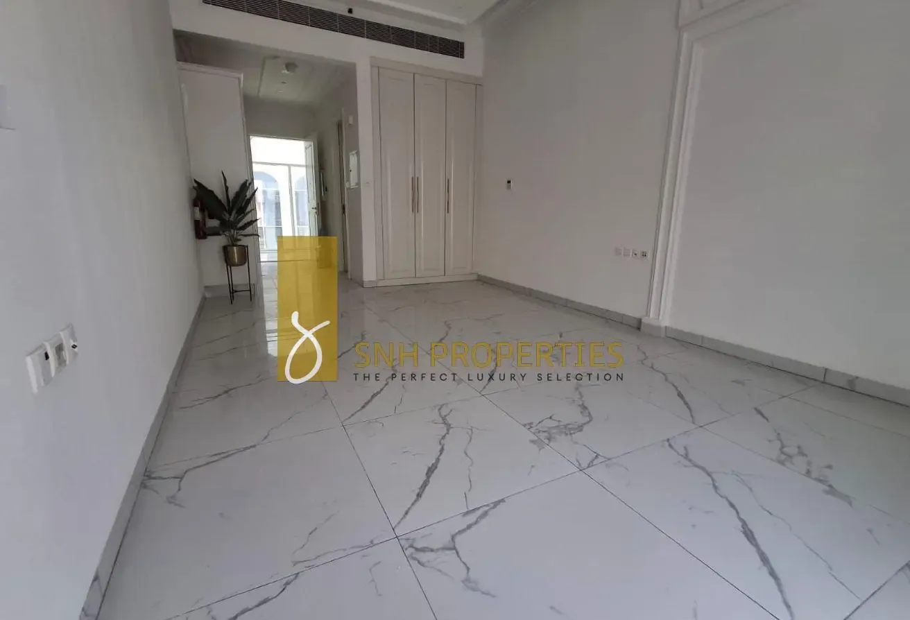 SEMI FURNISHED | CHILLER FREE | READY TO MOVE IN