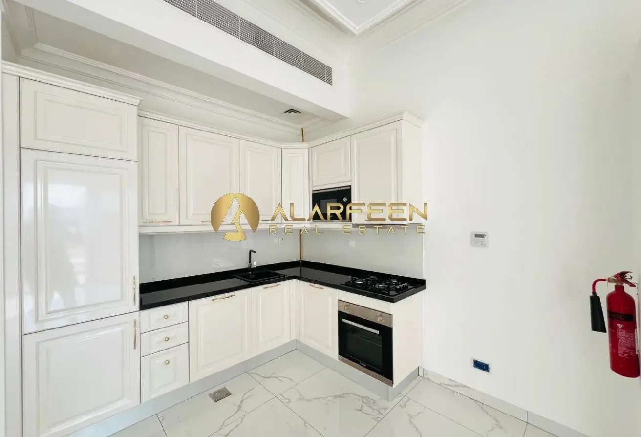 L-Shape Kitchen | Vacant | Call Now