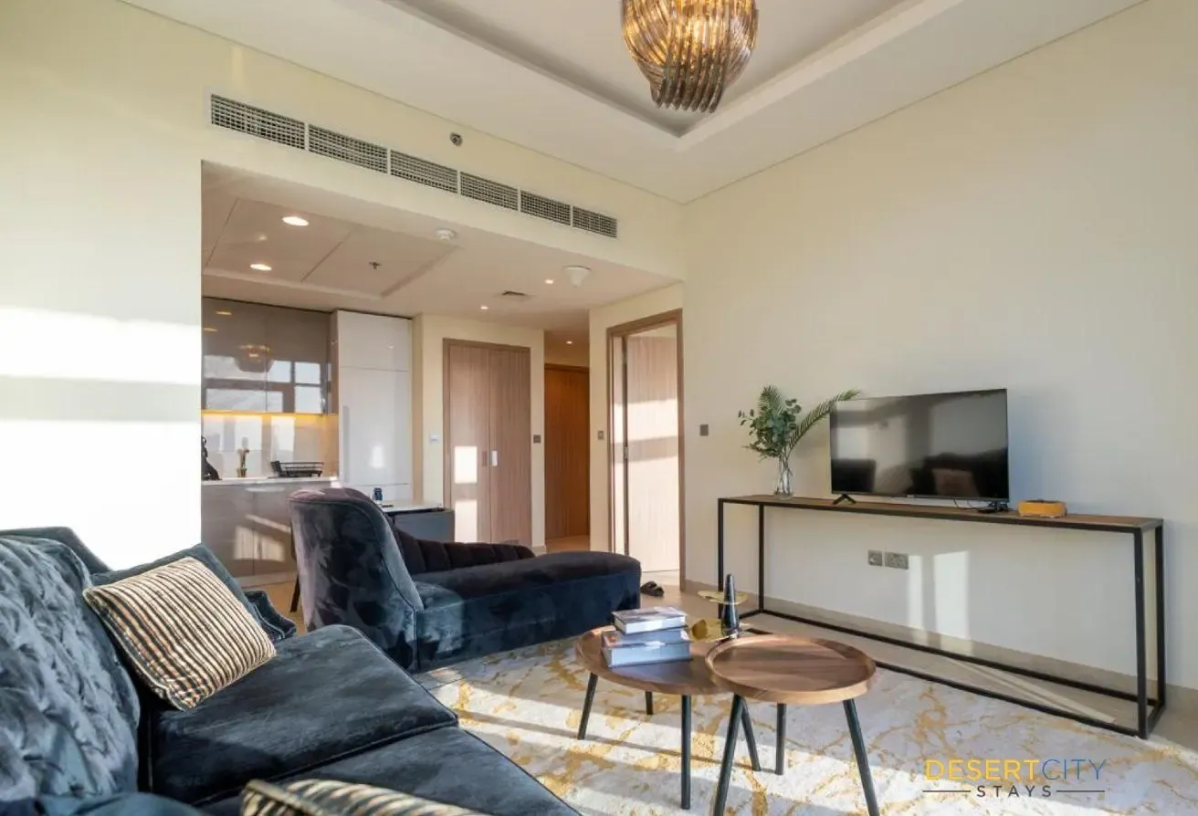 Modern Creekside 1BR | Hosted by Desert City Stays