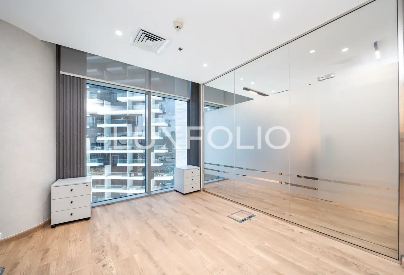 Luxury Fitted And Furnished | Vacant | Spacious