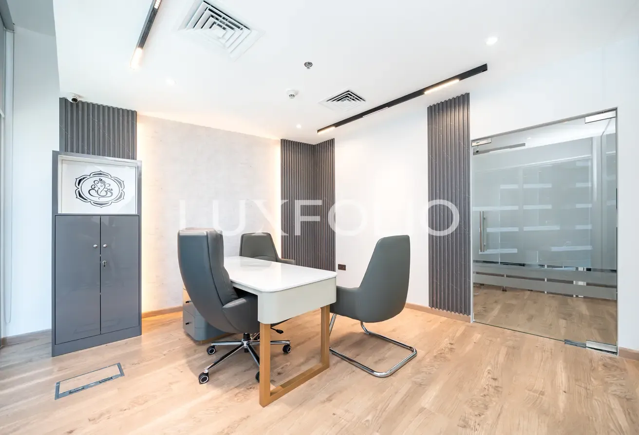 Luxury Fitted And Furnished | Vacant | Spacious