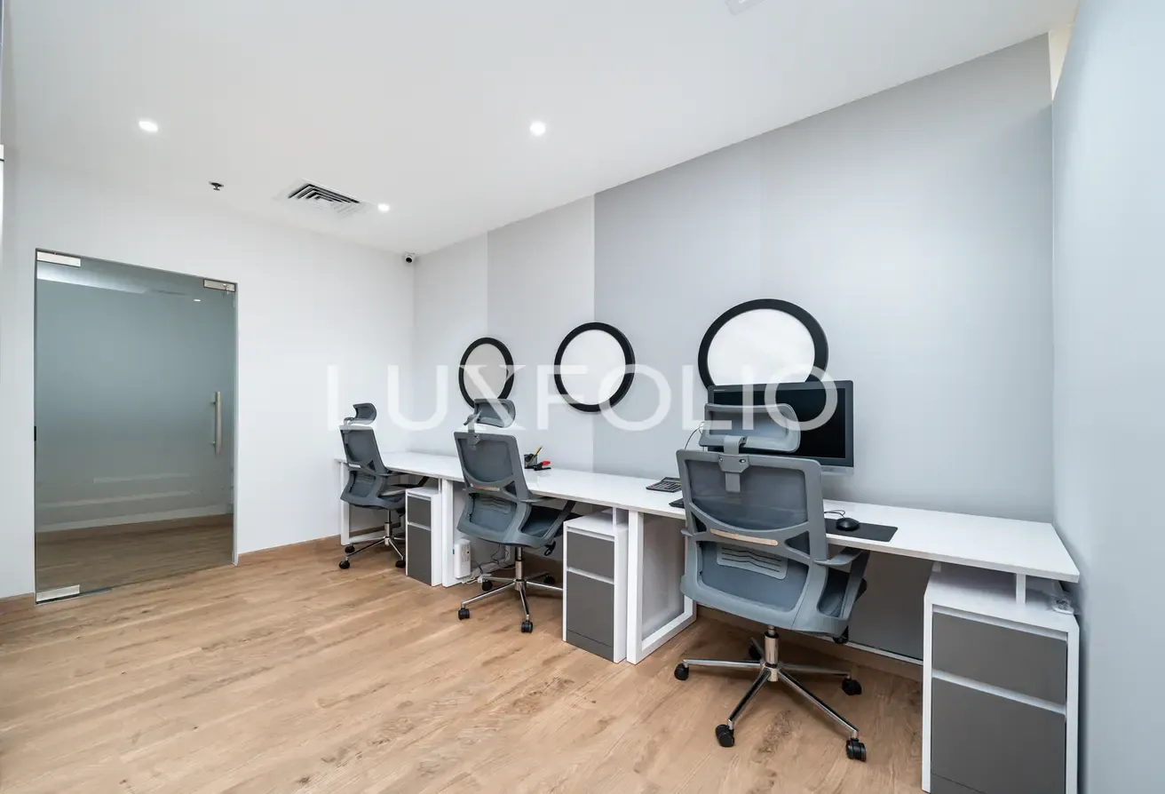 Luxury Fitted And Furnished | Vacant | Spacious