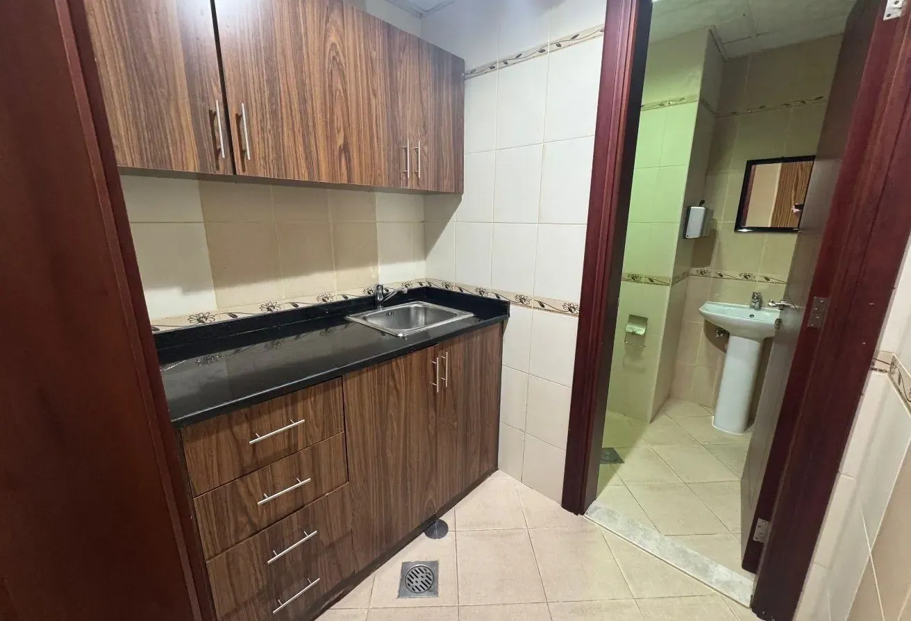 LUXURY | PARTITIONS | CANAL VIEW