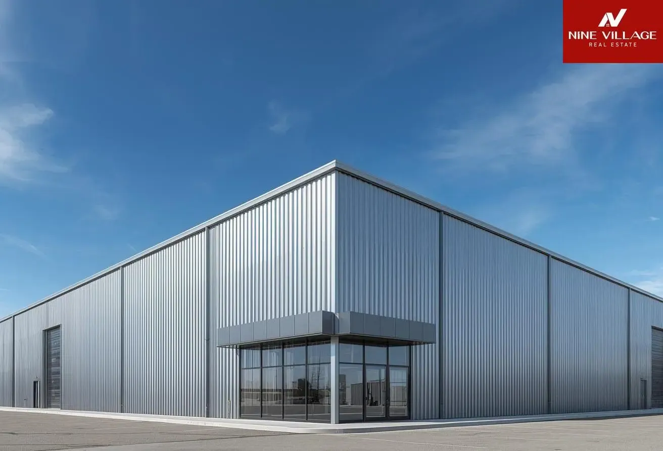 FREEHOLD BRAND NEW SPACIOUS WAREHOUSE FOR SALE