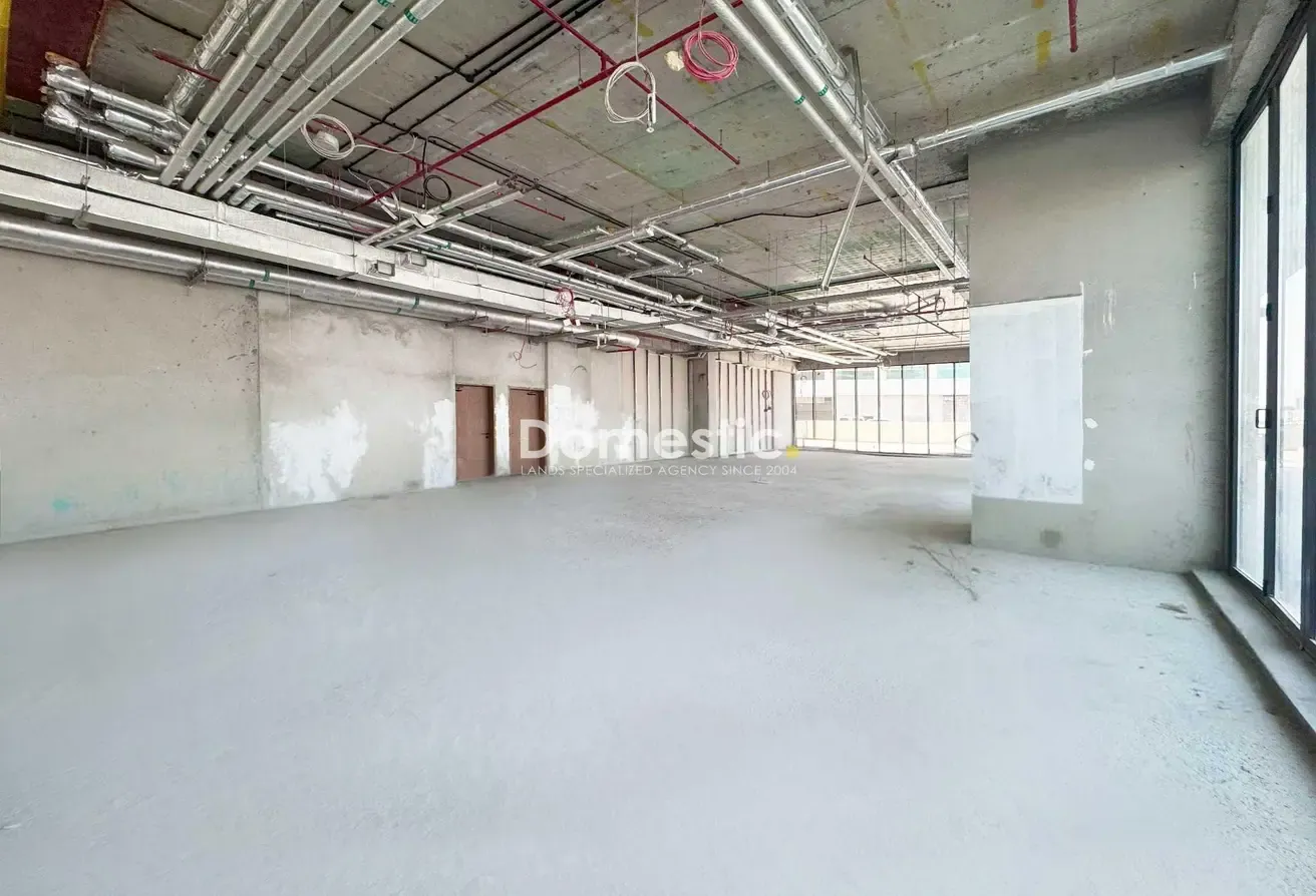 BURJ FACING| HIGH VISIBILITY | BIG SHOP |BEST DEAL