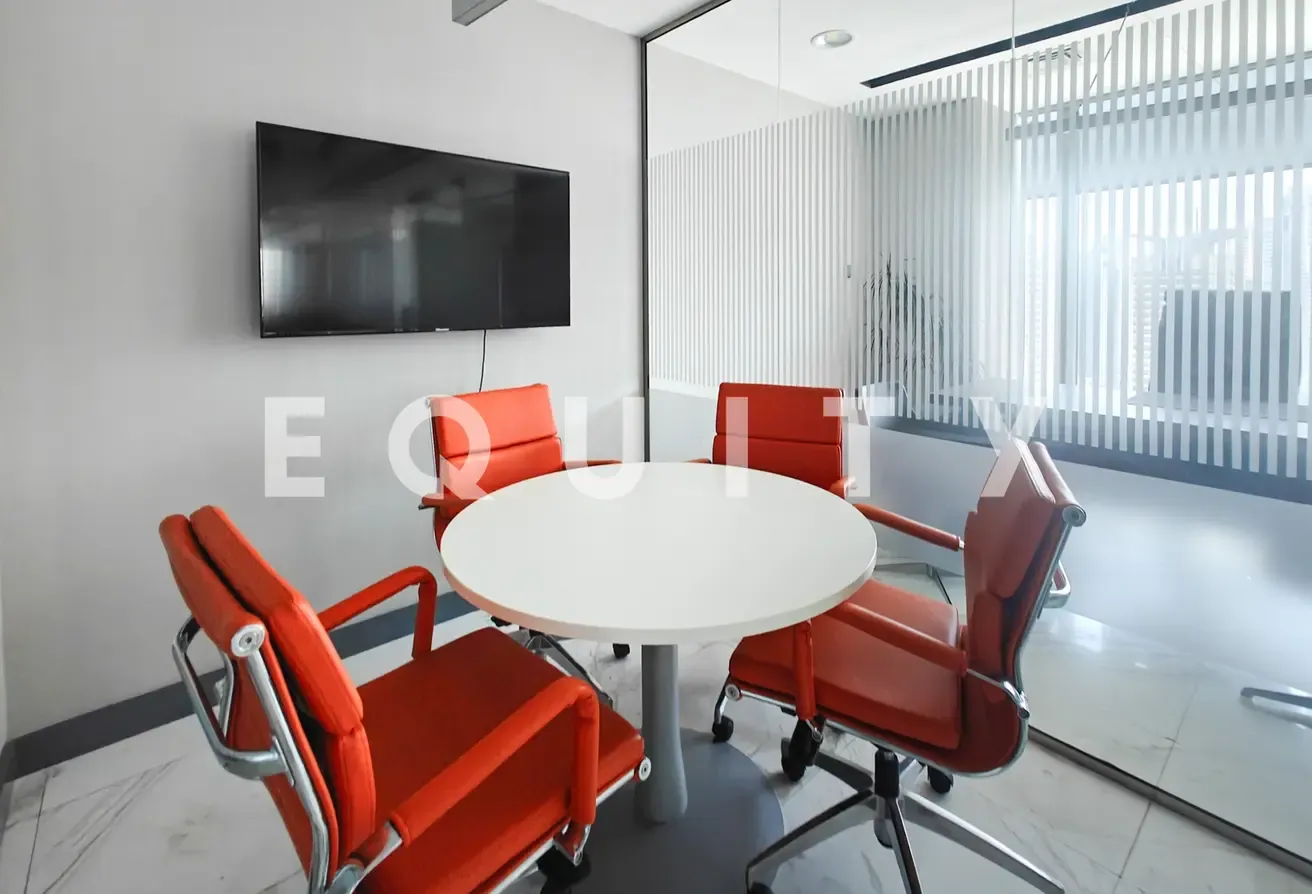 Corner Office | Amazing View | Vacant Now