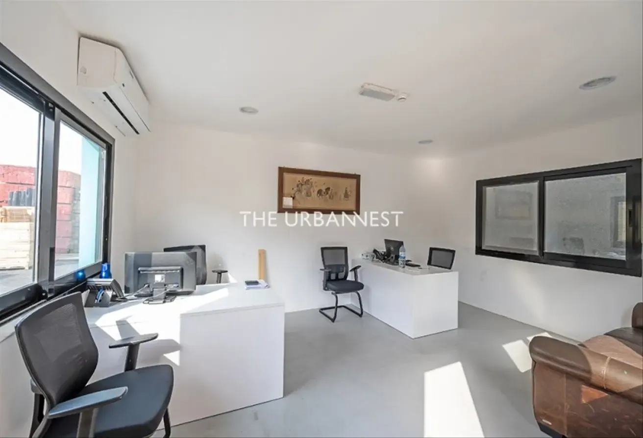 Ready to Move | Vaastu | Newly Built Warehouse