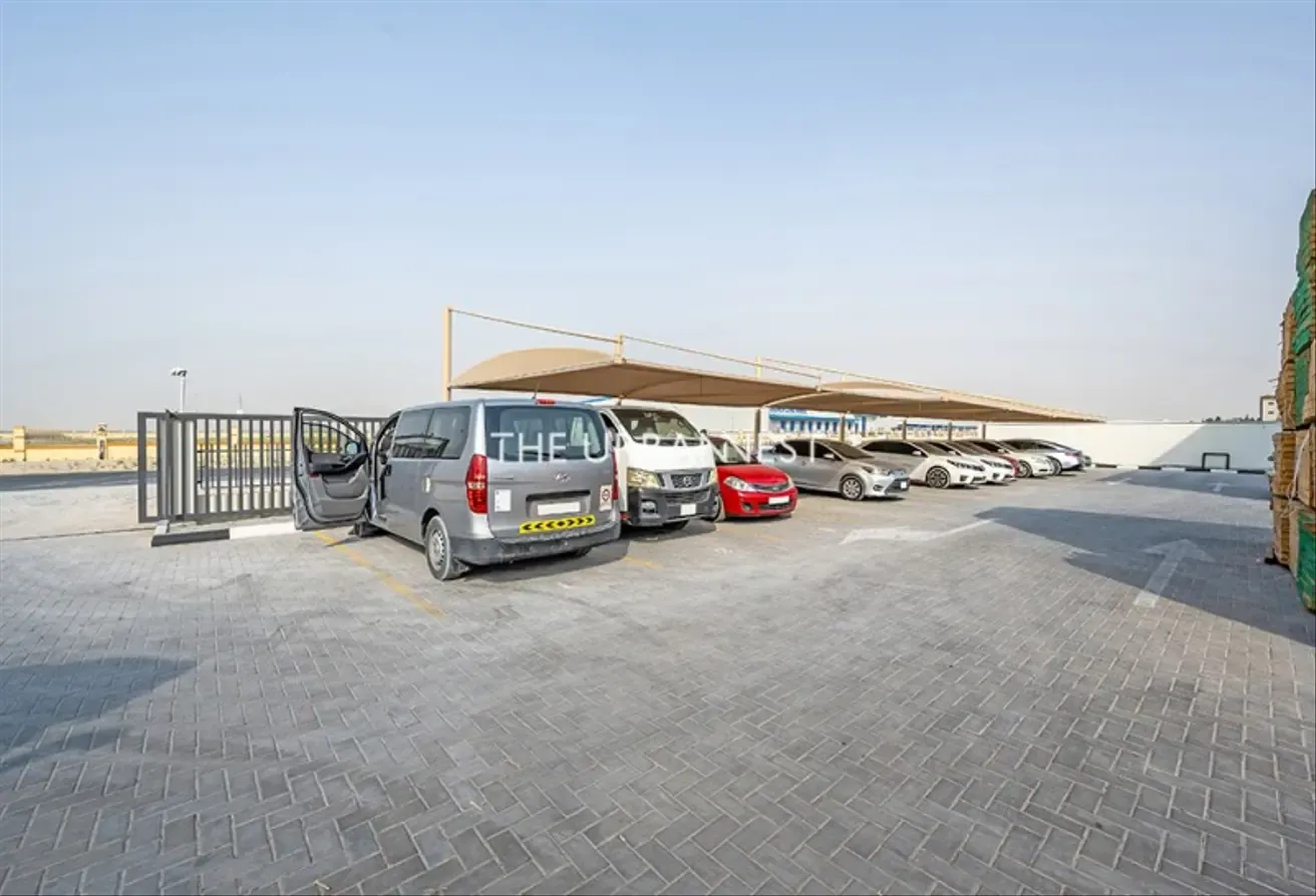 Ready to Move | Vaastu | Newly Built Warehouse