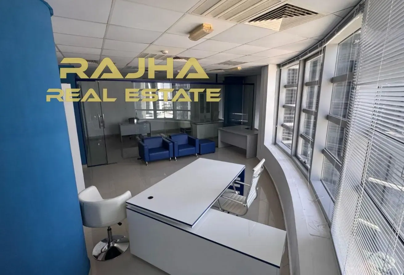 Office with Canal View and Private Bathroom