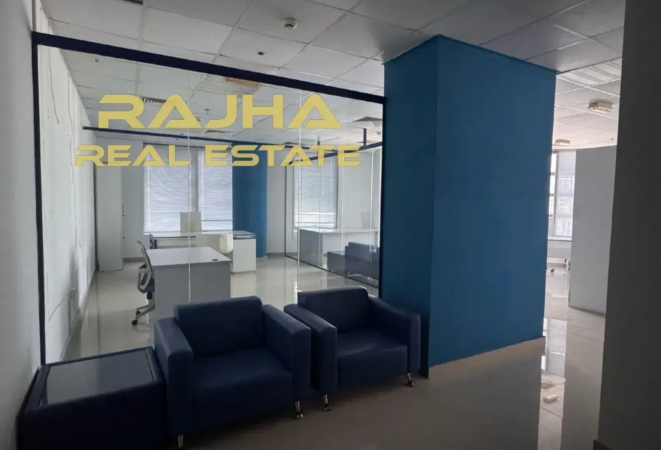 Office with Canal View and Private Bathroom