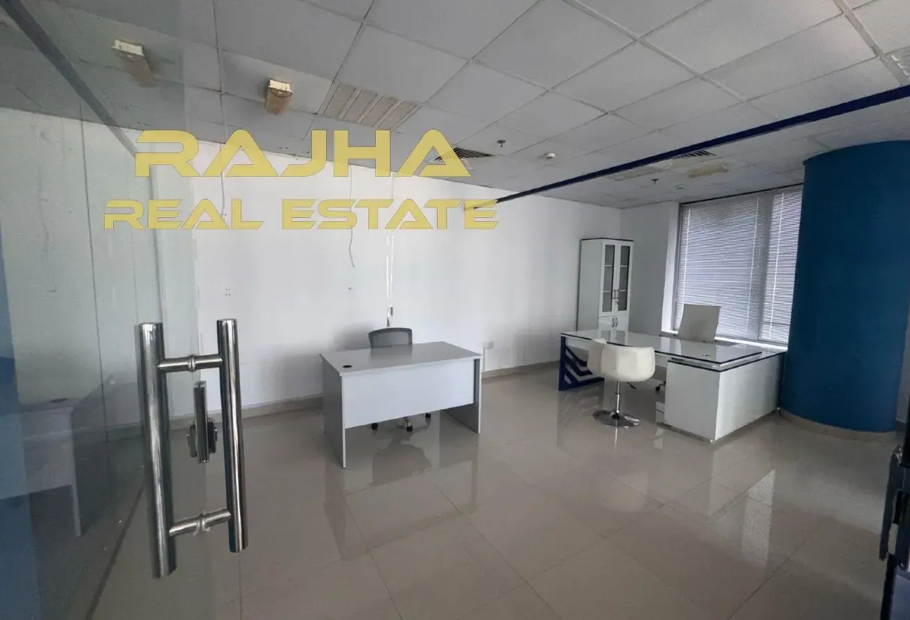 Office with Canal View and Private Bathroom