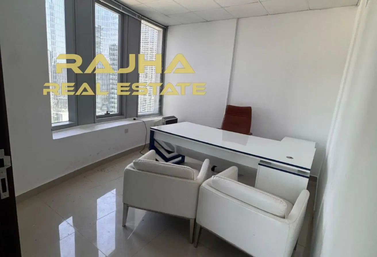 Office with Canal View and Private Bathroom