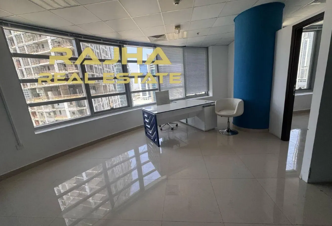 Office with Canal View and Private Bathroom