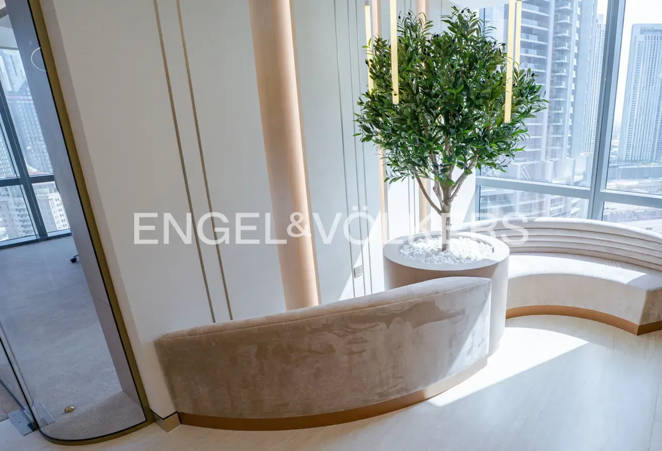 Vacant | Turnkey Office | Skyline Views