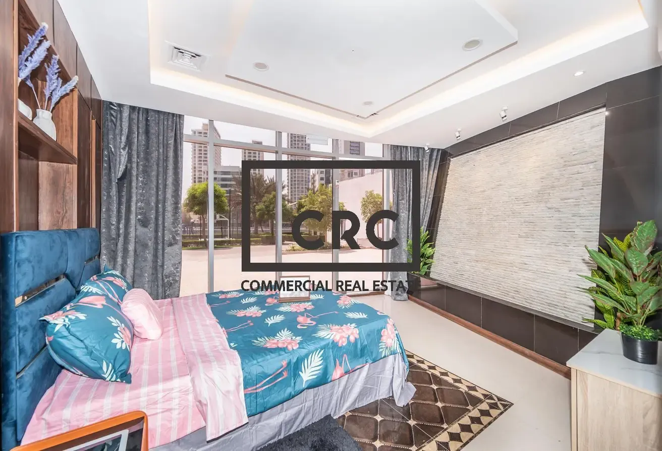 Vacant shop| Dubai Marina |Canal View