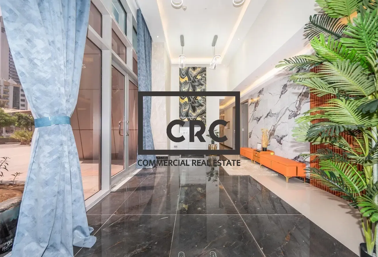 Fully Fitted | Vacant | Canal View | LLC License