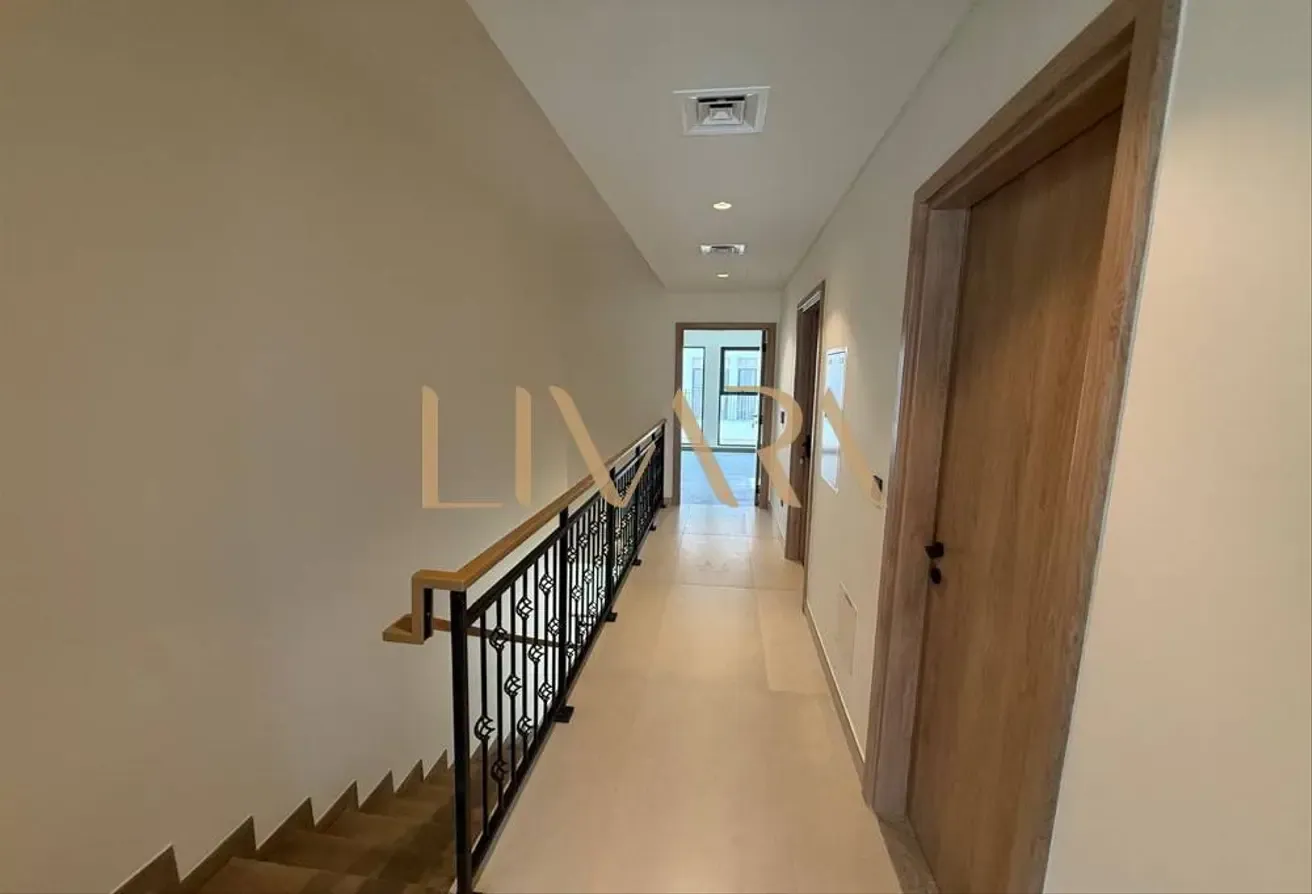 Bright | Close to lagoon | easy access