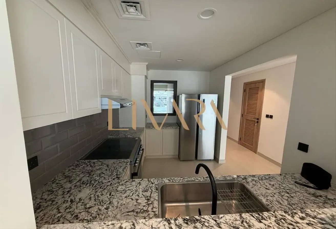 Bright | Close to lagoon | easy access