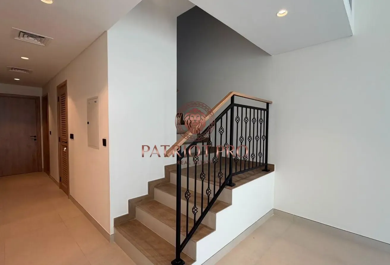 Amazing location | Single Row | No agents