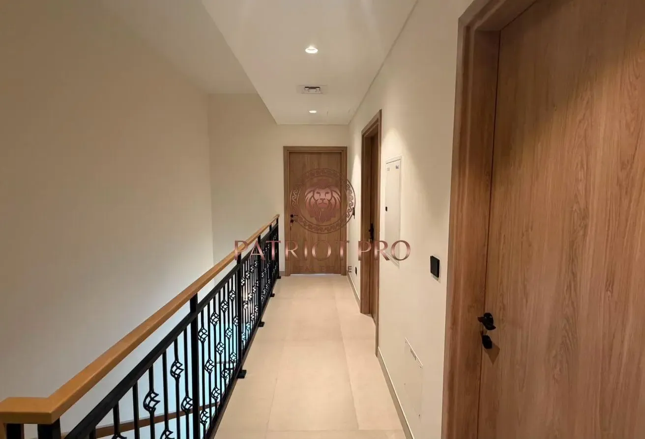 Amazing location | Single Row | No agents