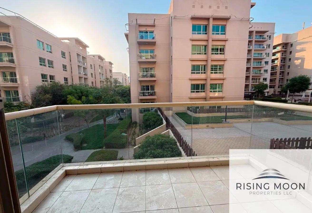 FULL GARDEN FACING 1BR IN OLD GREENS FOR RENT