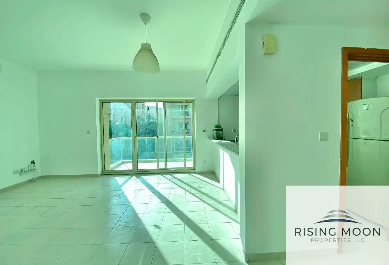 FULL GARDEN FACING 1BR IN OLD GREENS FOR RENT