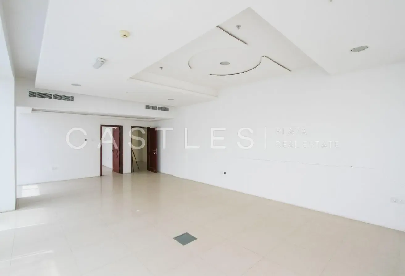 VOT 198,000 Sqft Warehouse in North