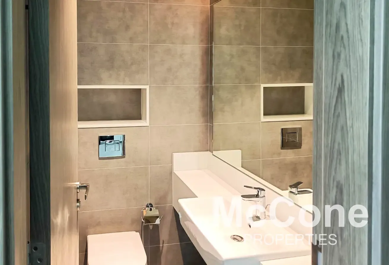 High Floor | Vacant | Water Views
