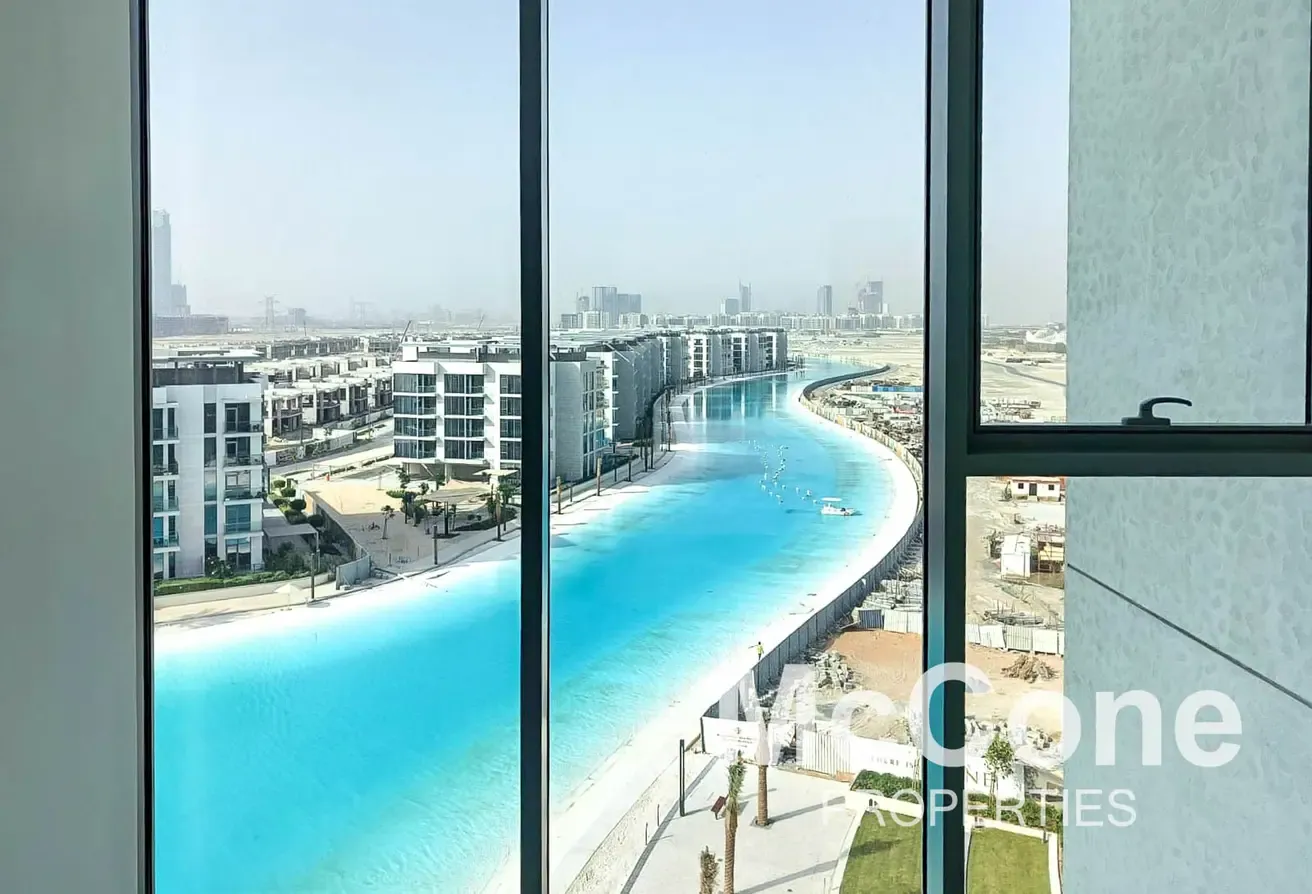 High Floor | Vacant | Water Views