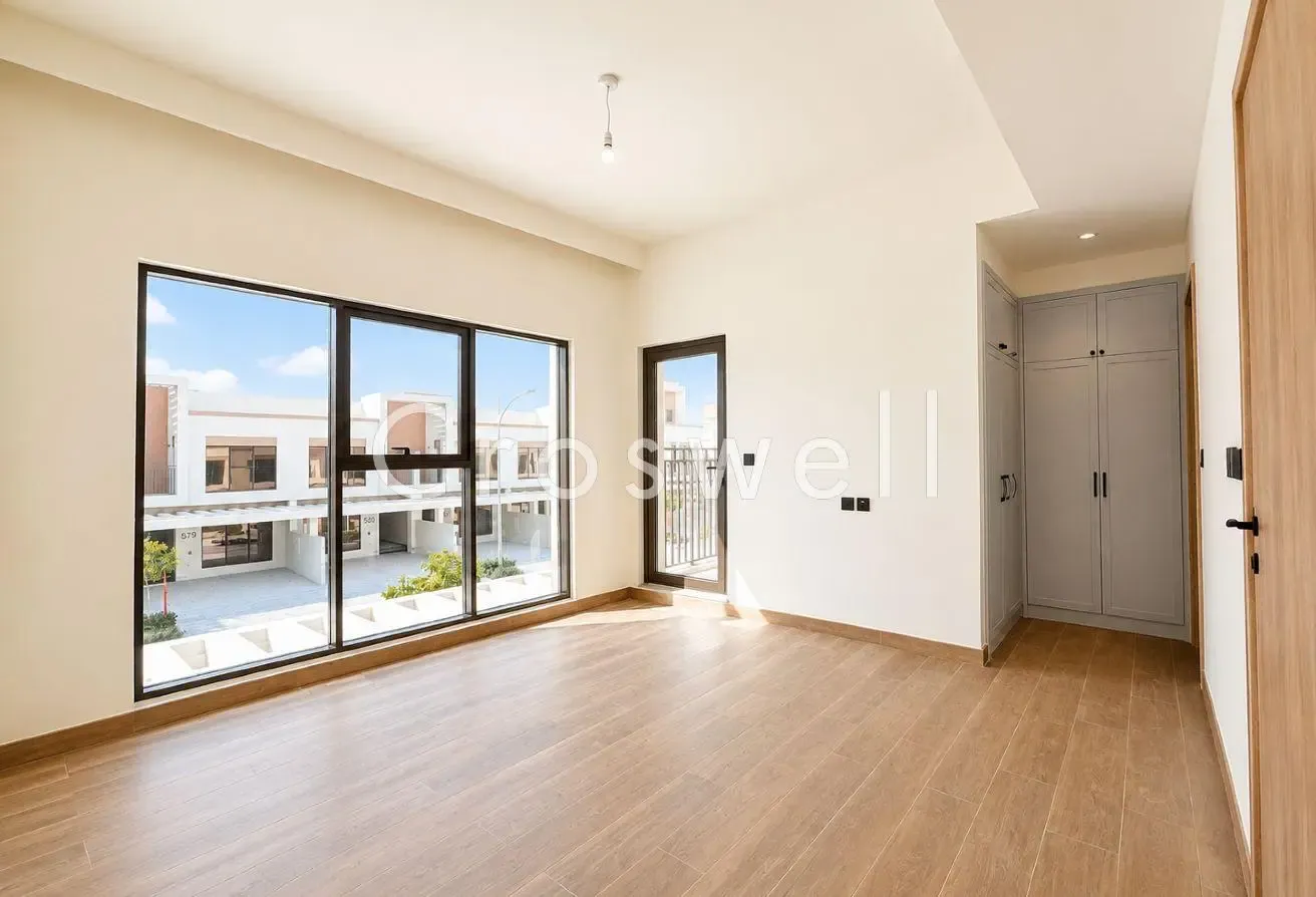 Genuine Listing | Prime Location | 4 Bed TH