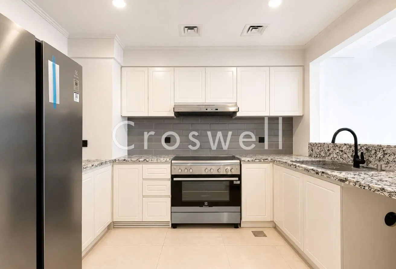Genuine Listing | Prime Location | 4 Bed TH