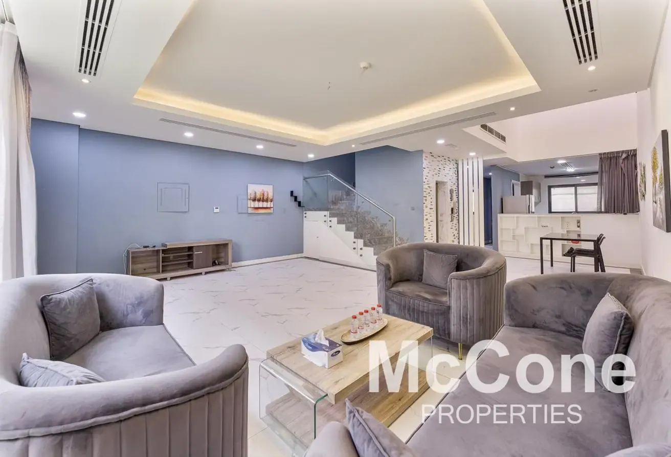 Luxury 4BR + Maid | With Lift | Vacant