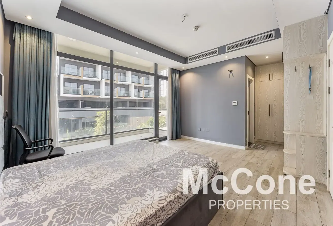 Luxury 4BR + Maid | With Lift | Vacant