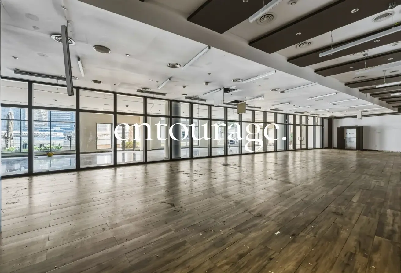 Marina facing | 70KWs | Height ceilings