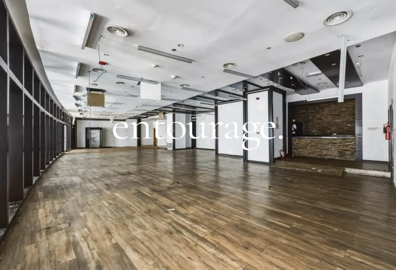 Marina facing | 70KWs | Height ceilings