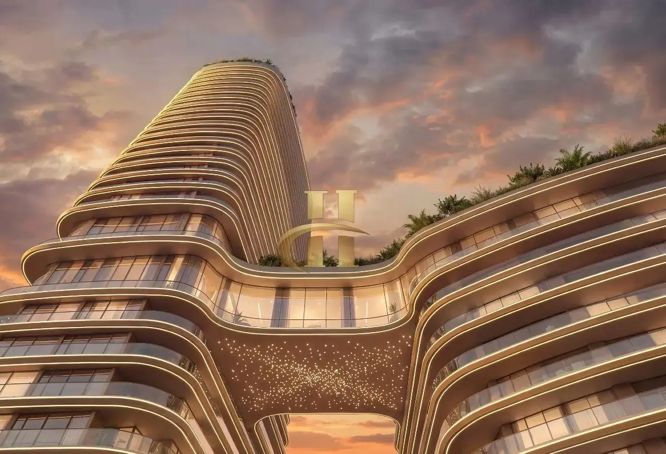 High Floor Apartment | Stunning Skyline Views