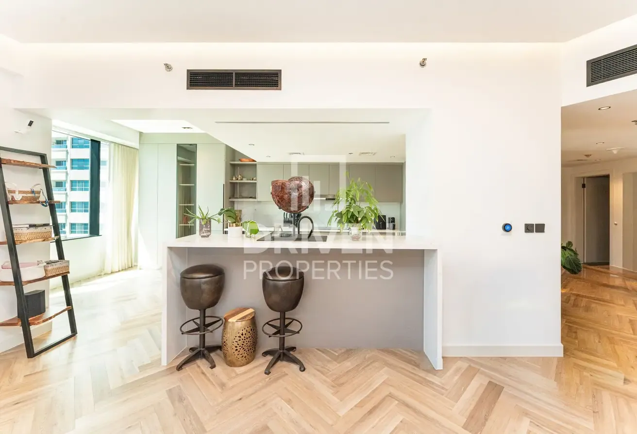 Fully Upgraded | Marina View | Vacant on Transfer