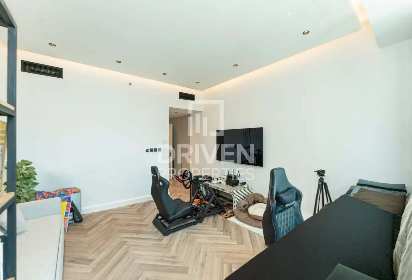 Fully Upgraded | Marina View | Vacant on Transfer