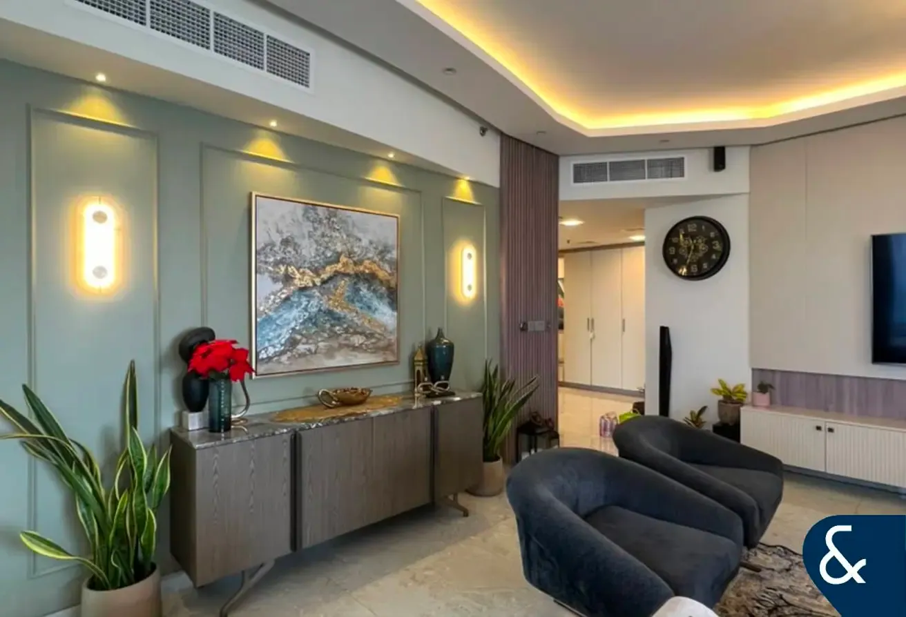 2 Bedrooms | Fully upgraded |
