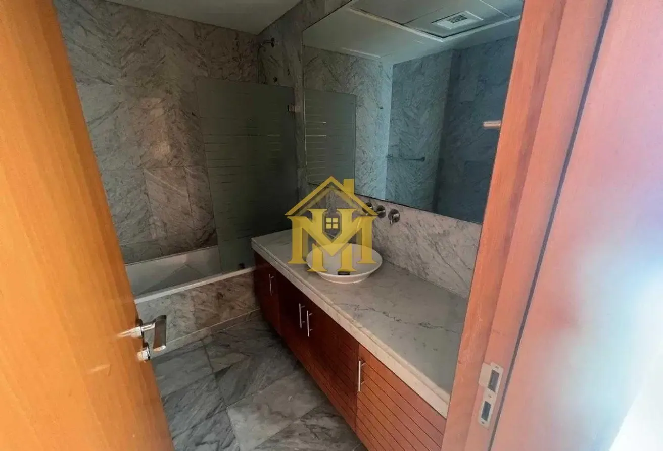 Spacious | Vastu Unit | Maid Room