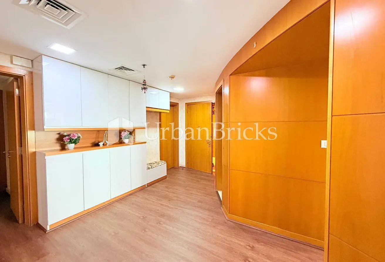 Well Maintained | Vastu | Fully Furnished