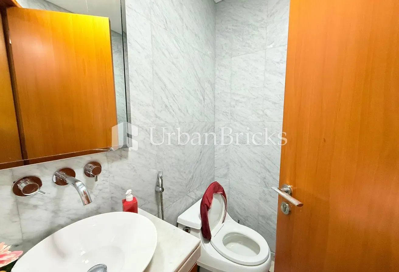 Well Maintained | Vastu | Fully Furnished